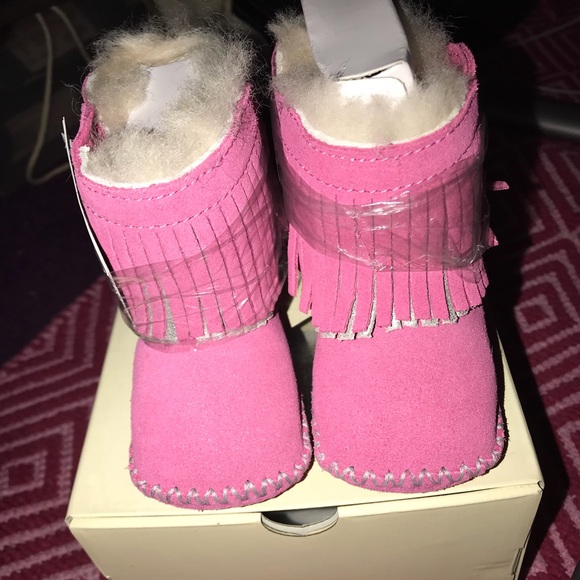 UGG BABY BRANYON FRINGE